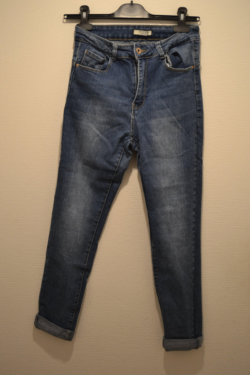 Pantacourt / Jean Slim Bleu – LD Style Denim (Taille 38)