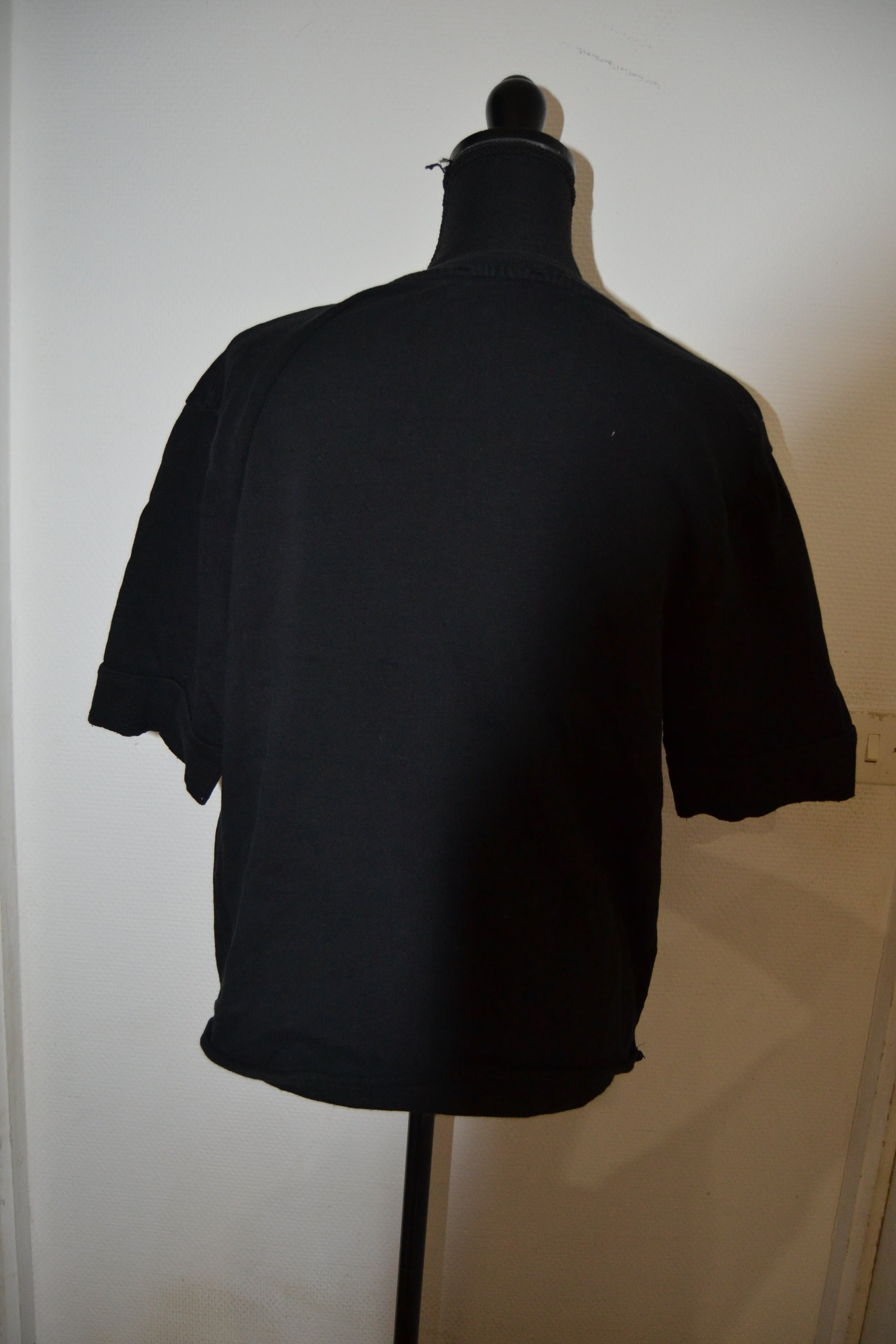 T-shirt noir col rond effet oversize Zara – Taille M