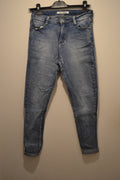Jean Slim / Pantacourt Bleu Délavé – Miss Bon Jeans Wear (Taille 38)