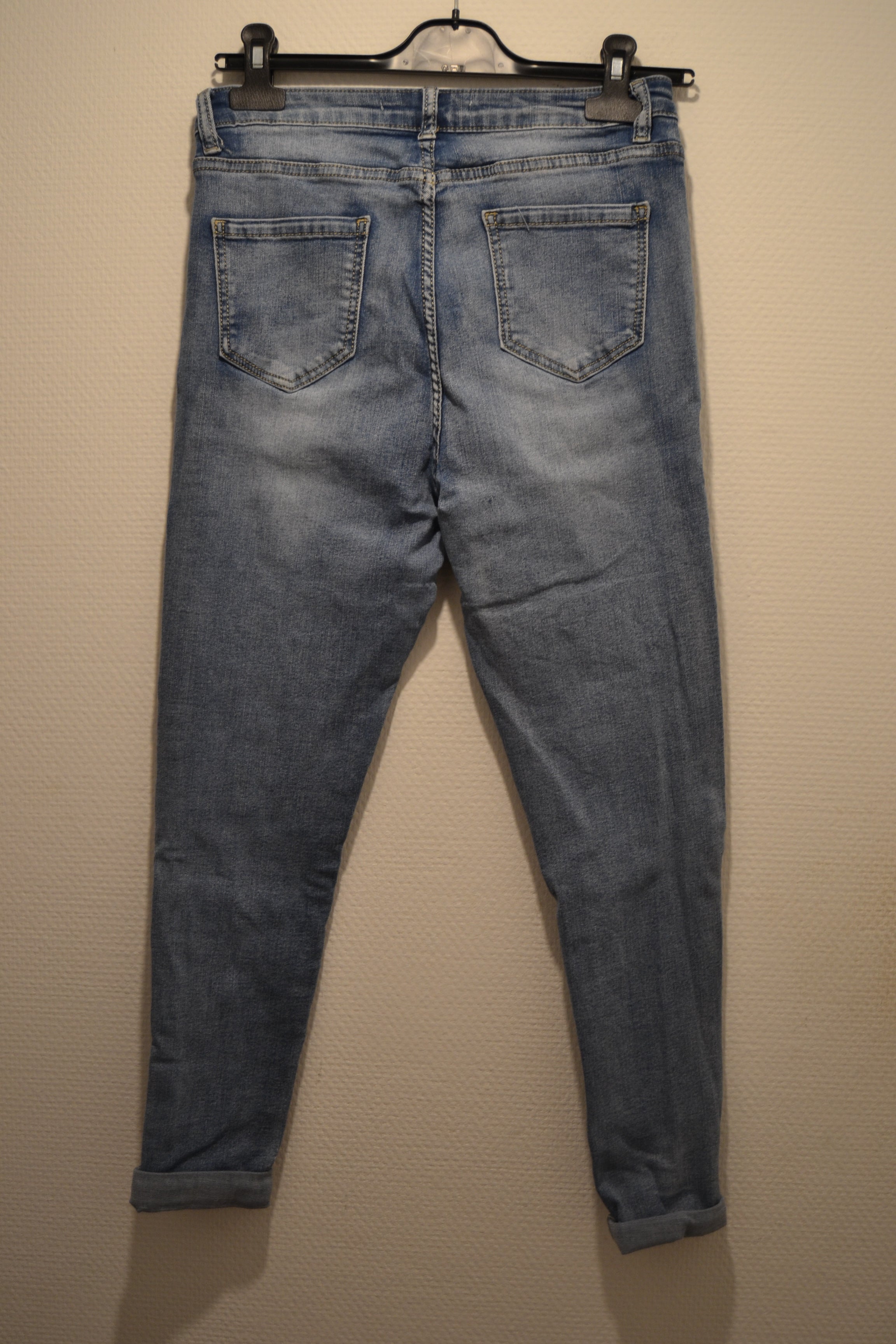 Jean Slim / Pantacourt Bleu Délavé – Miss Bon Jeans Wear (Taille 38)