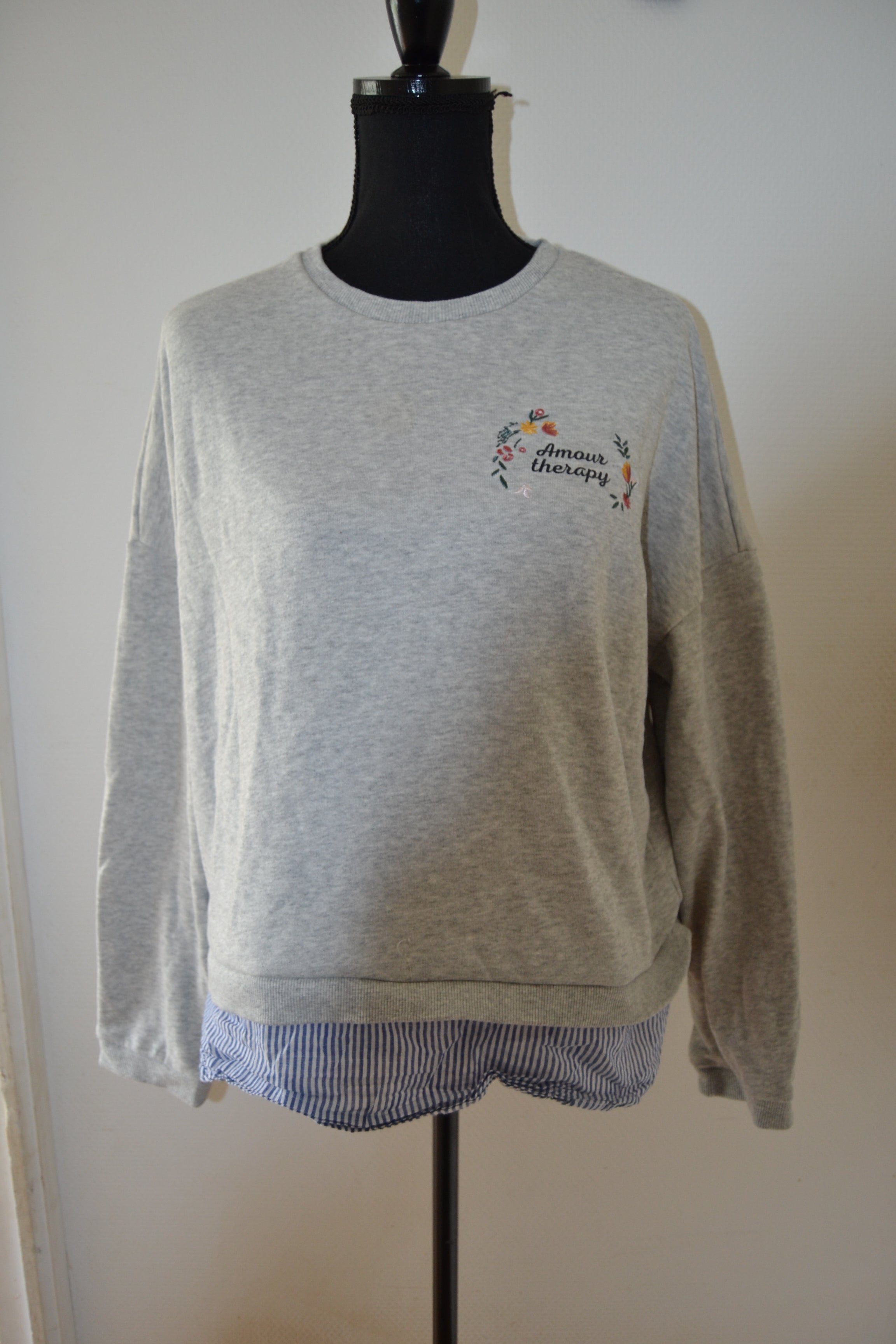 Sweat 2-en-1 Gris "Amour Therapy" – Kiabi (Taille XL)