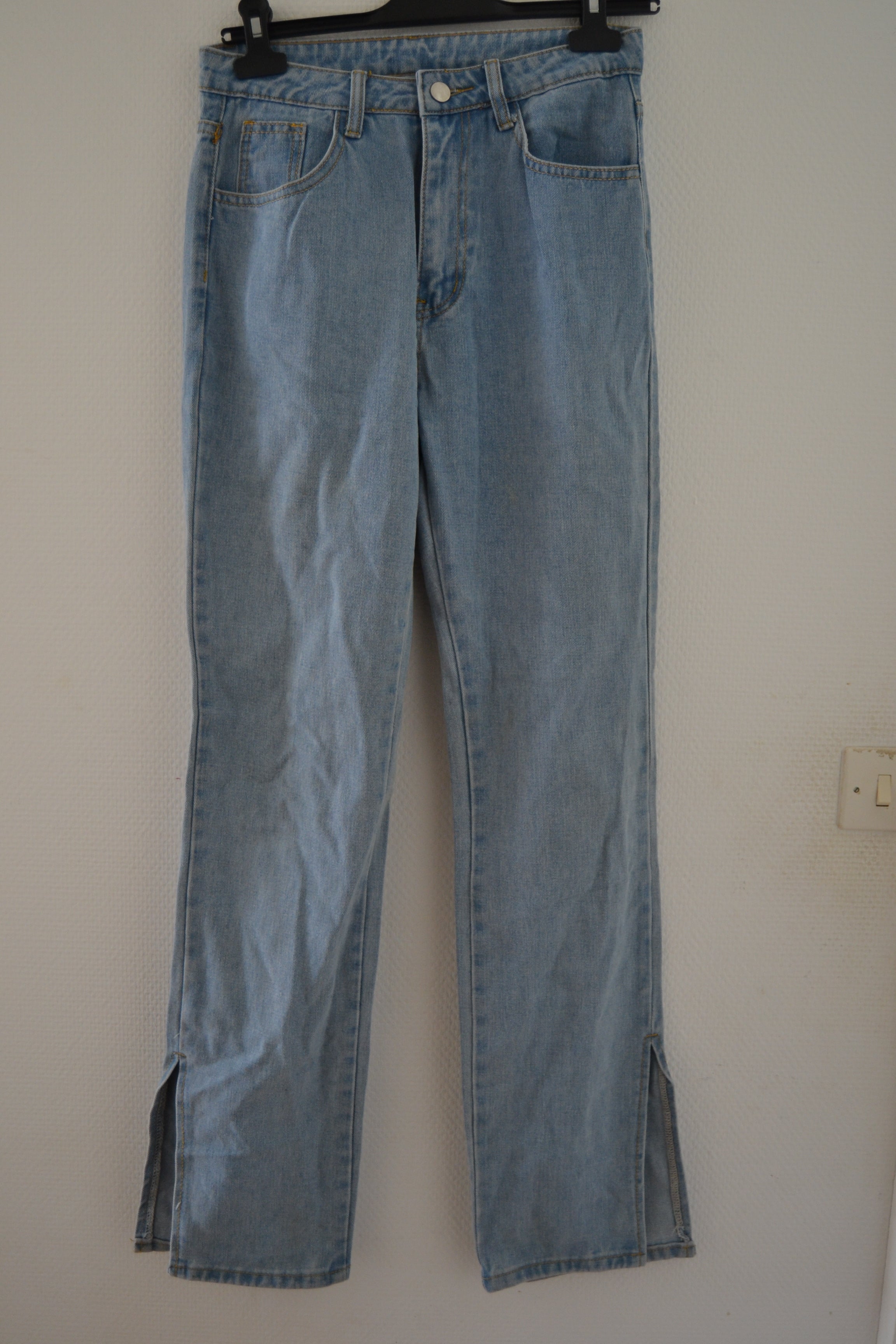 Jean droit bleu clair à fentes Shein – Taille S (36)