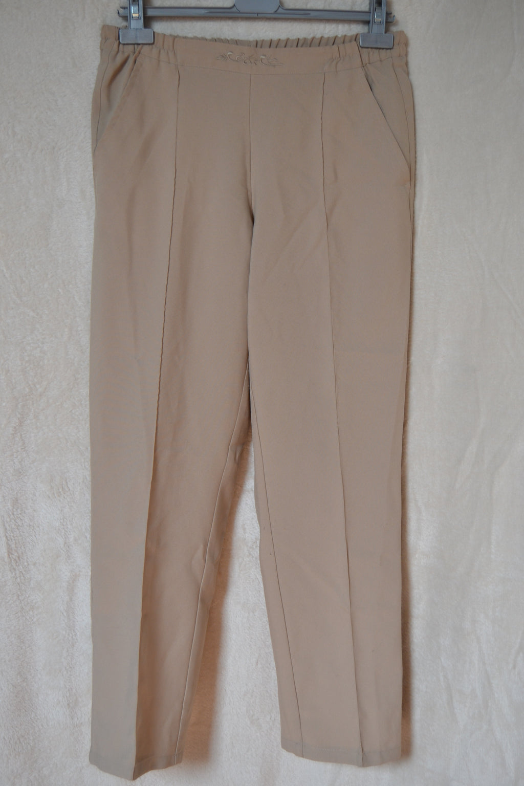 Pantalon Droit Femme AFIBEL – Couleur Crème – Taille 42