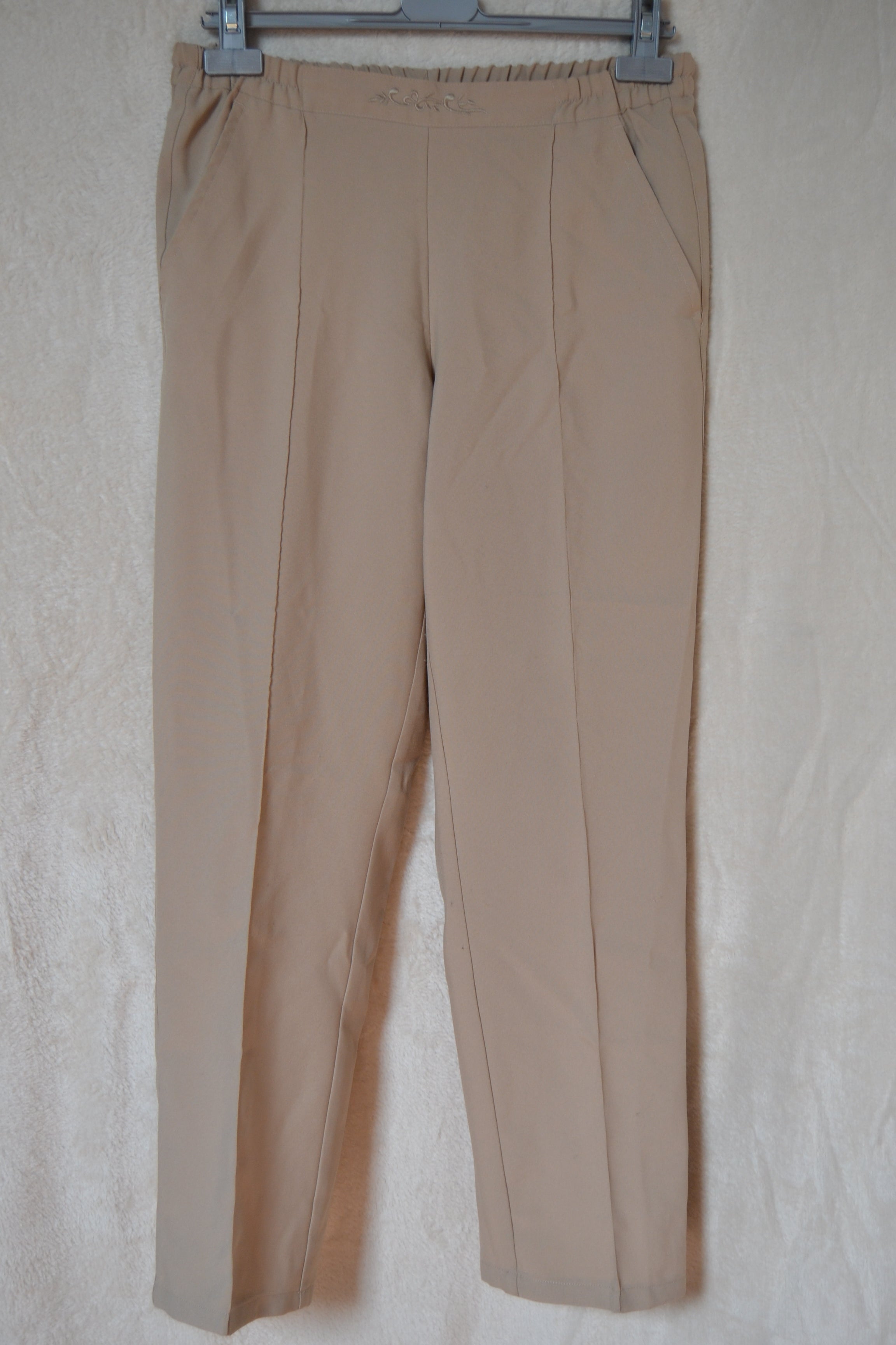 Pantalon Droit Femme AFIBEL – Couleur Crème – Taille 42