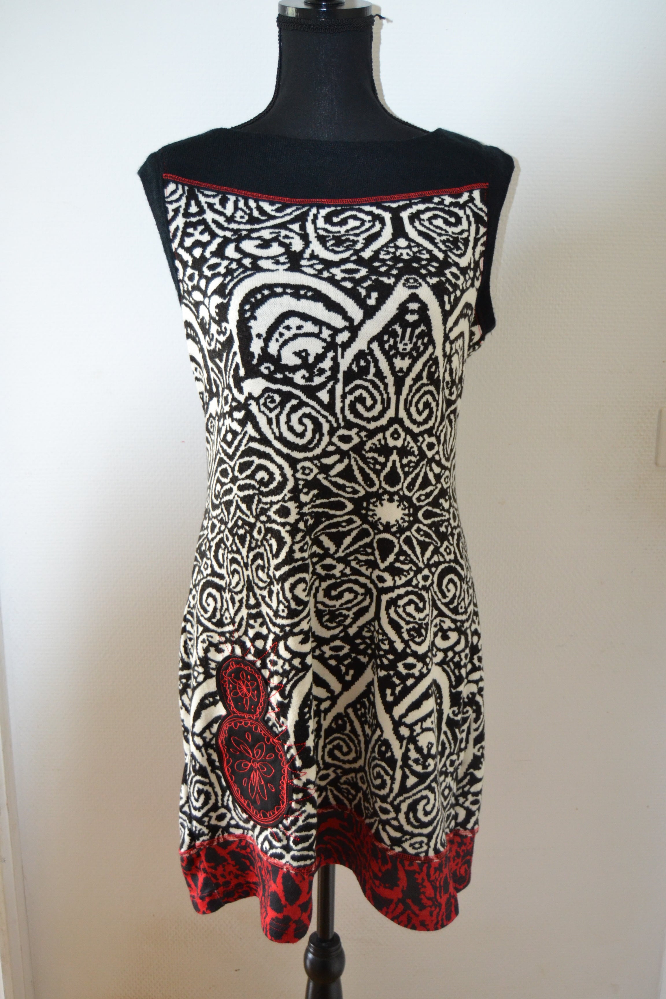 Robe Droite Sans Manches - Sha & Sha (Style Desigual)