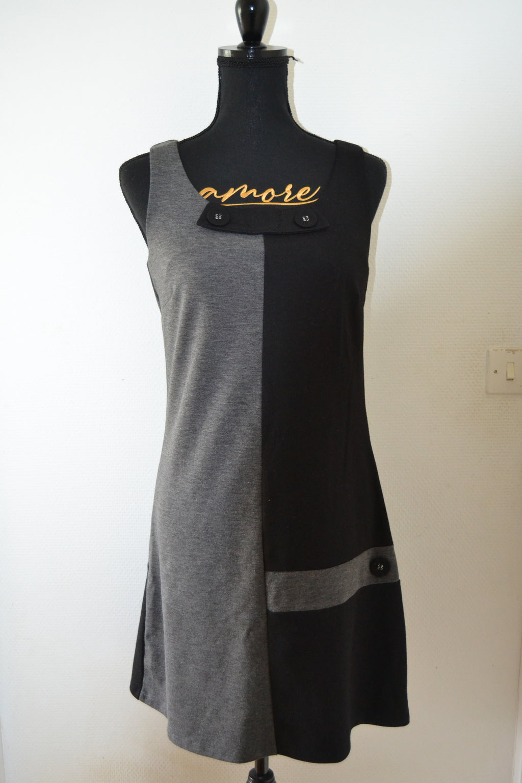 Robe droite bicolore noir & gris Cache Cache 38 (Idéal mi-saison)