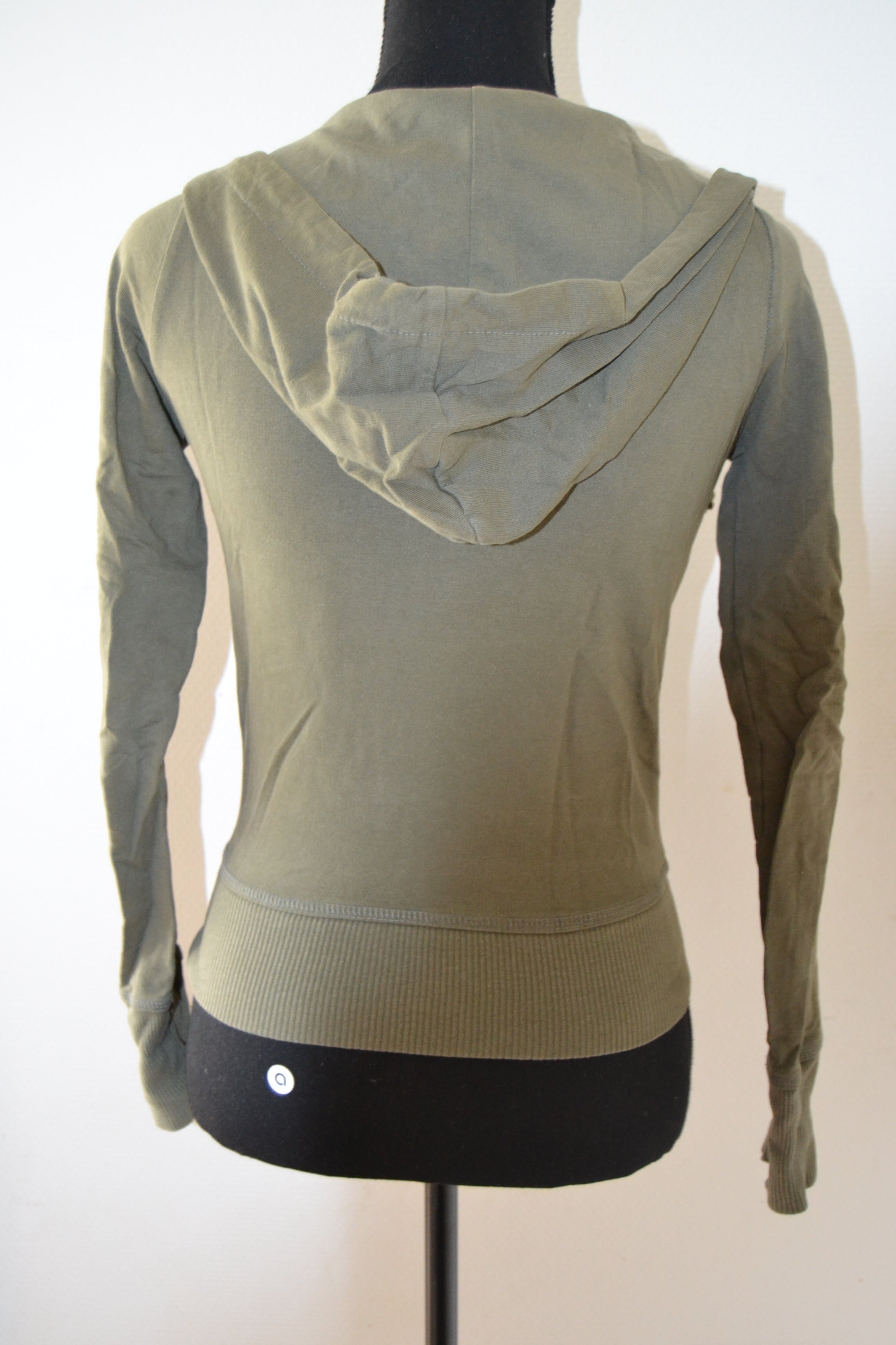 Veste à Capuche Zippée Kaki – Jennyfer (Taille S)