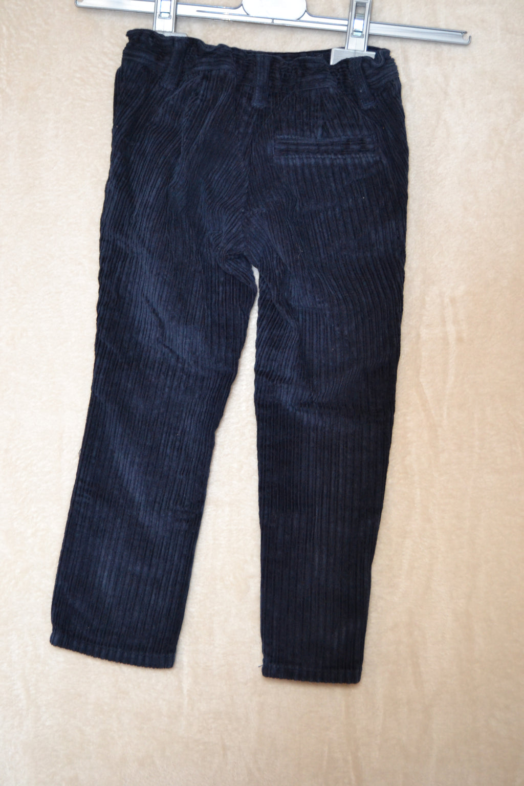 Pantalon côtelé bleu foncé Kiabi – 4 ans