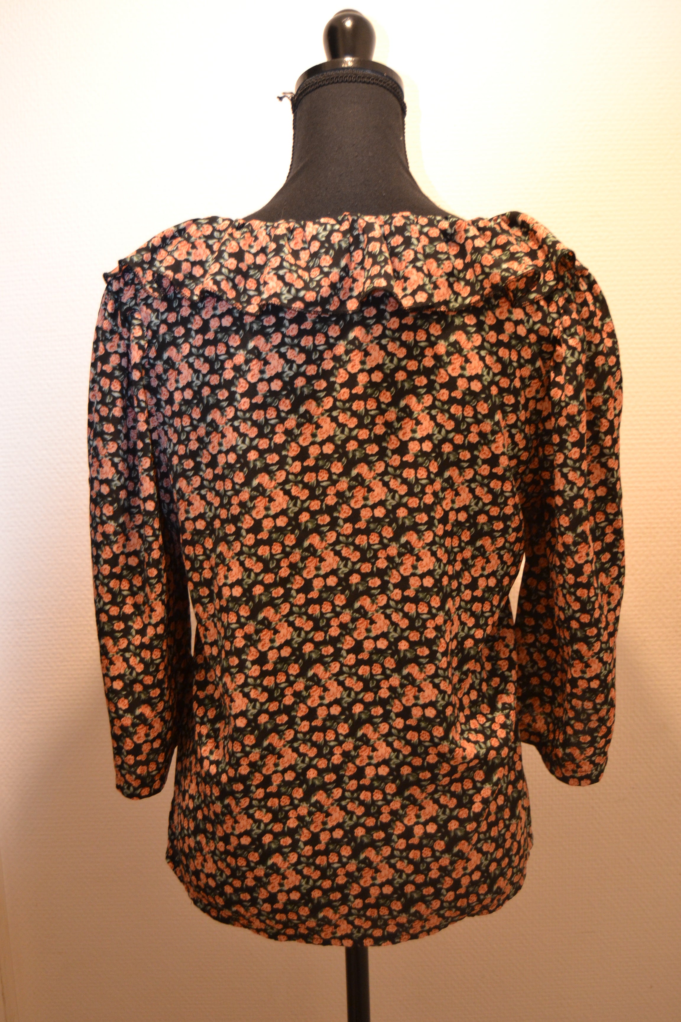 Haut fluide fleuri à col volanté Shein – Taille M