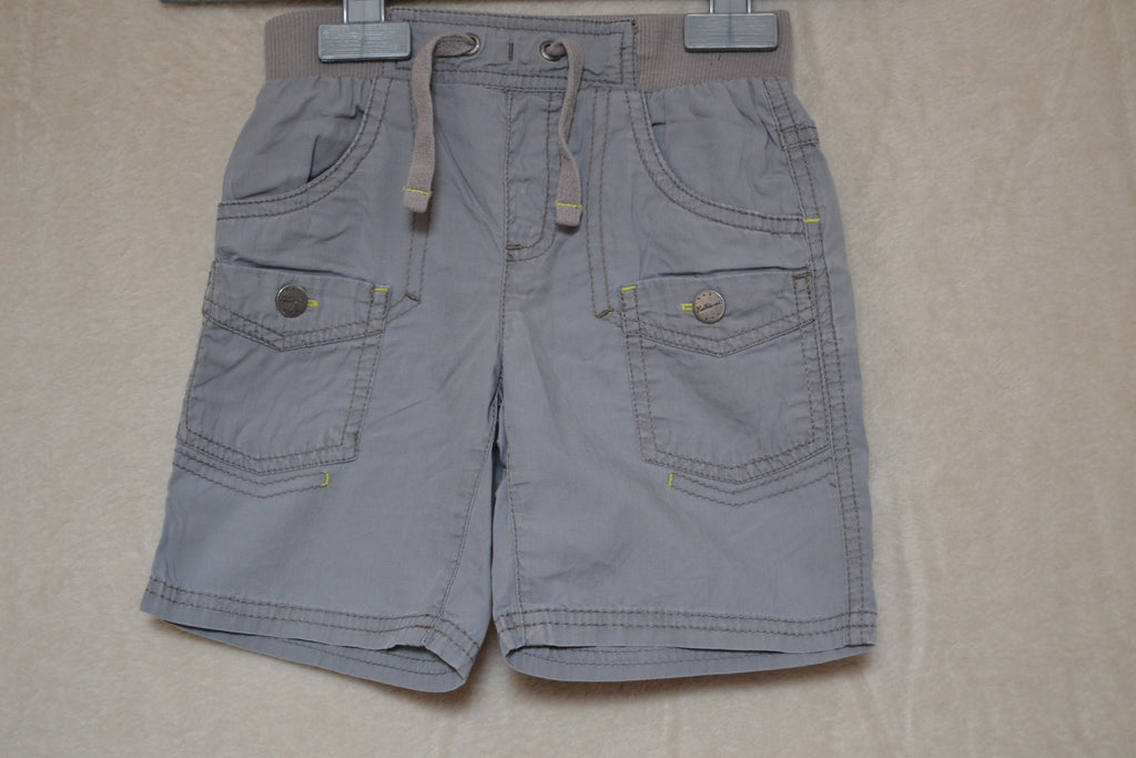 Short gris Kiabi – 4 ans