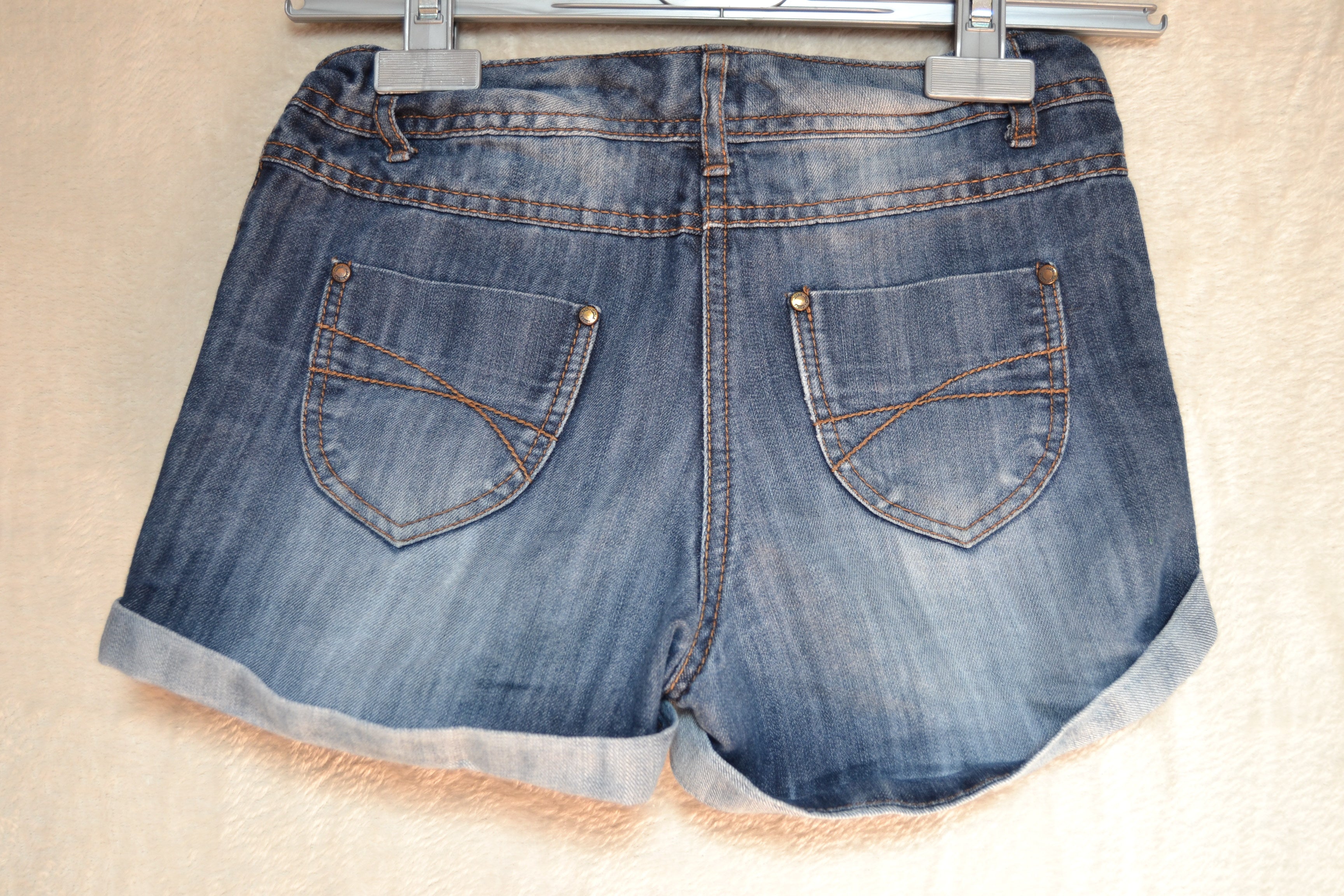 Short Tape a l'œil taille 10ans