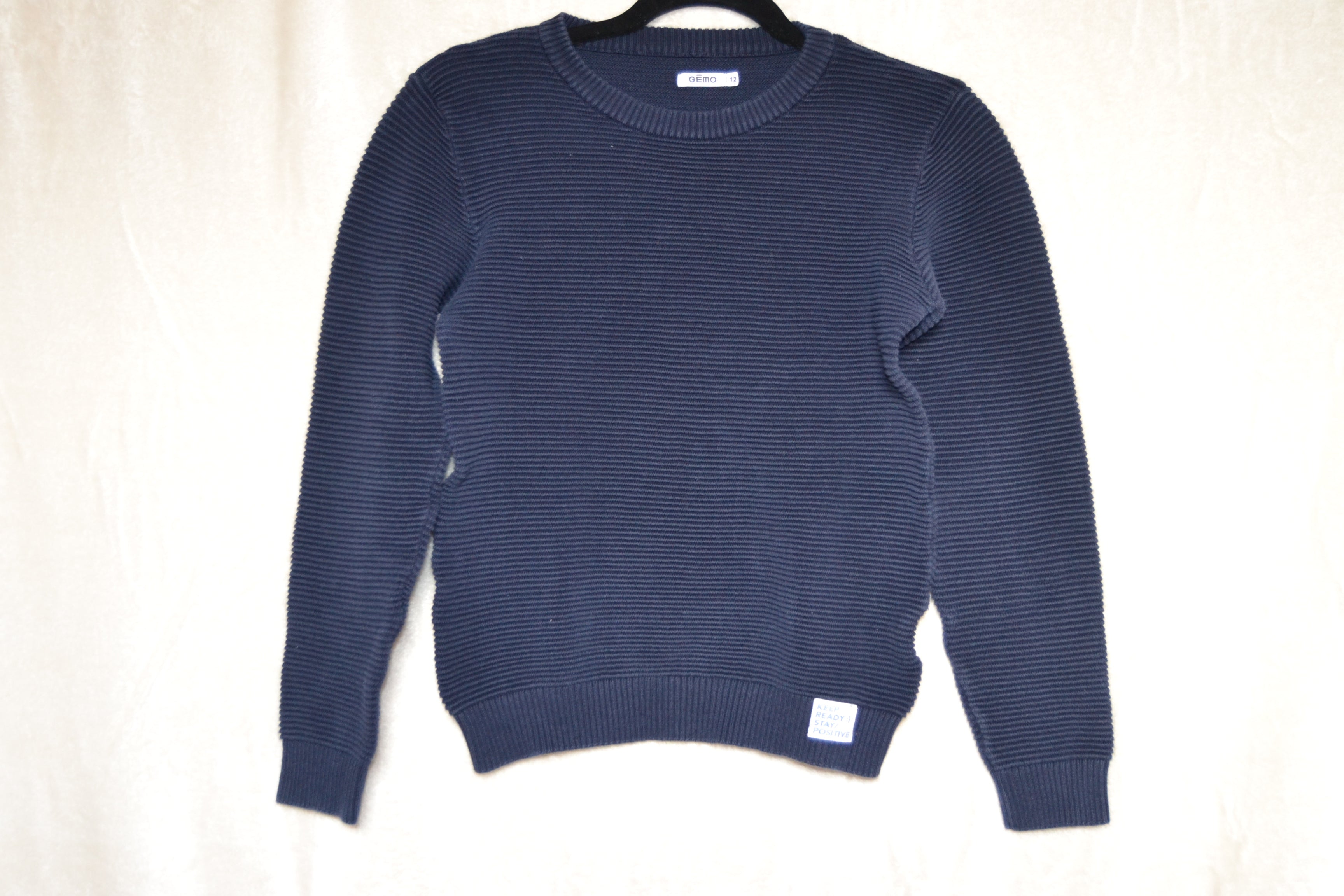 Pull taille 12 ans