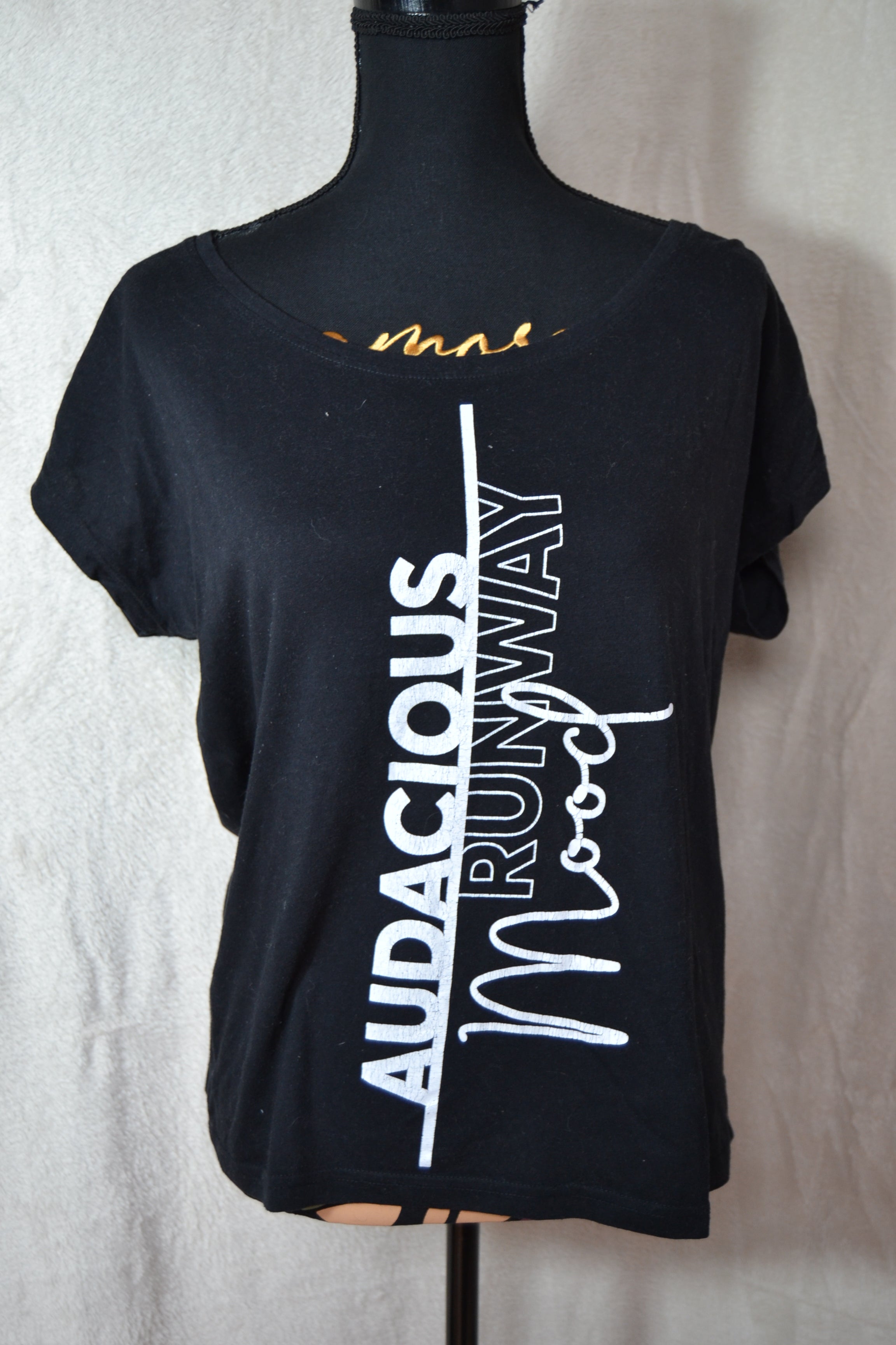 T-shirt Noir taille XL