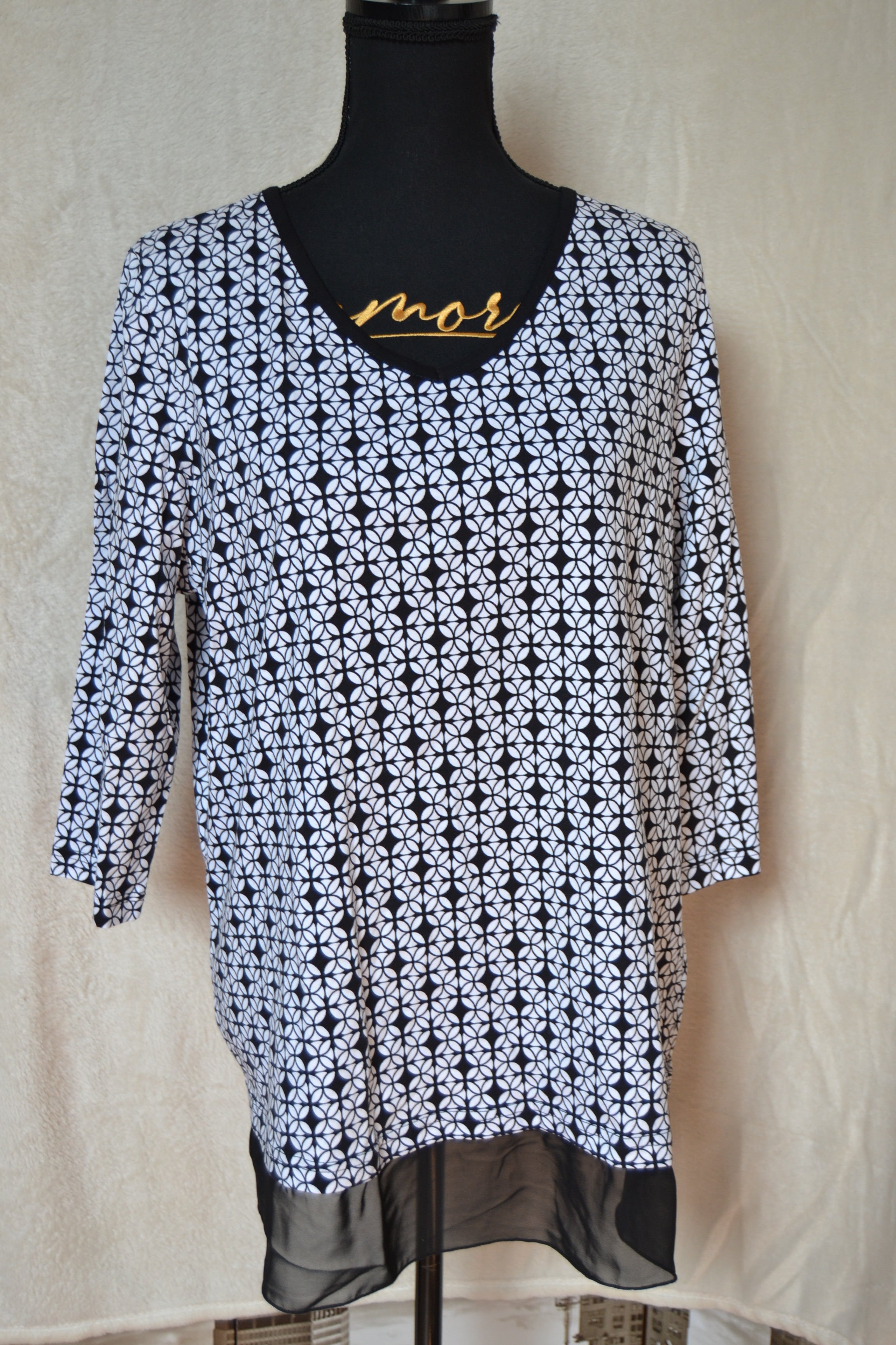 T-shirt Femme Noir & Blanc – Taille 44 – Coton & Polyester
