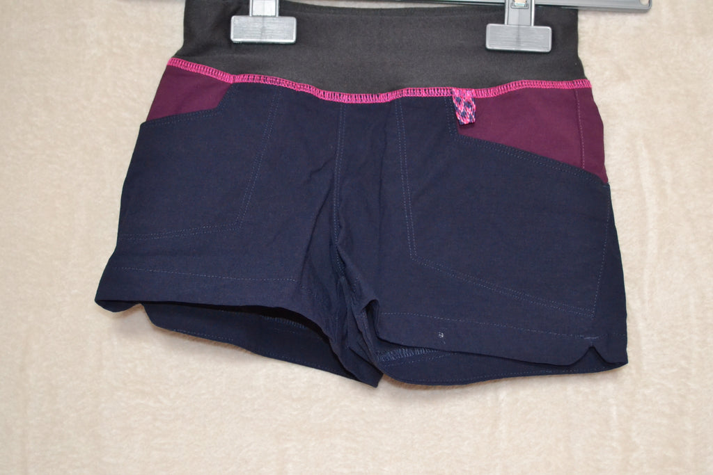 Short Quechua — 8 ans